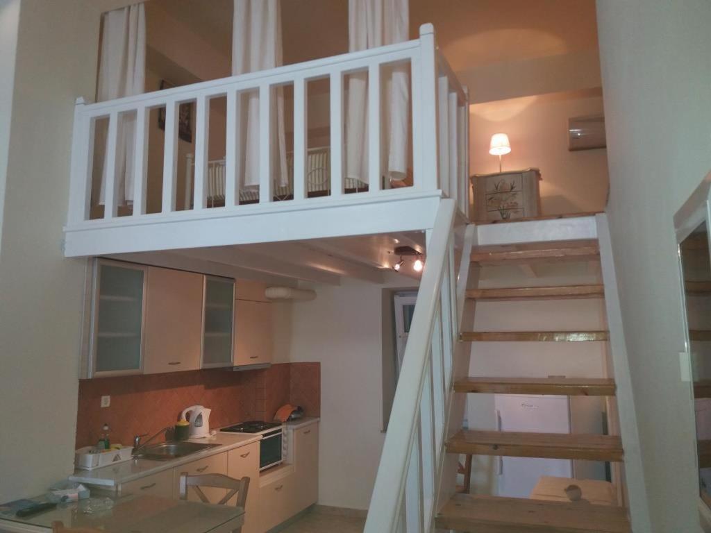 Roula'S Suites Ándros Exterior foto